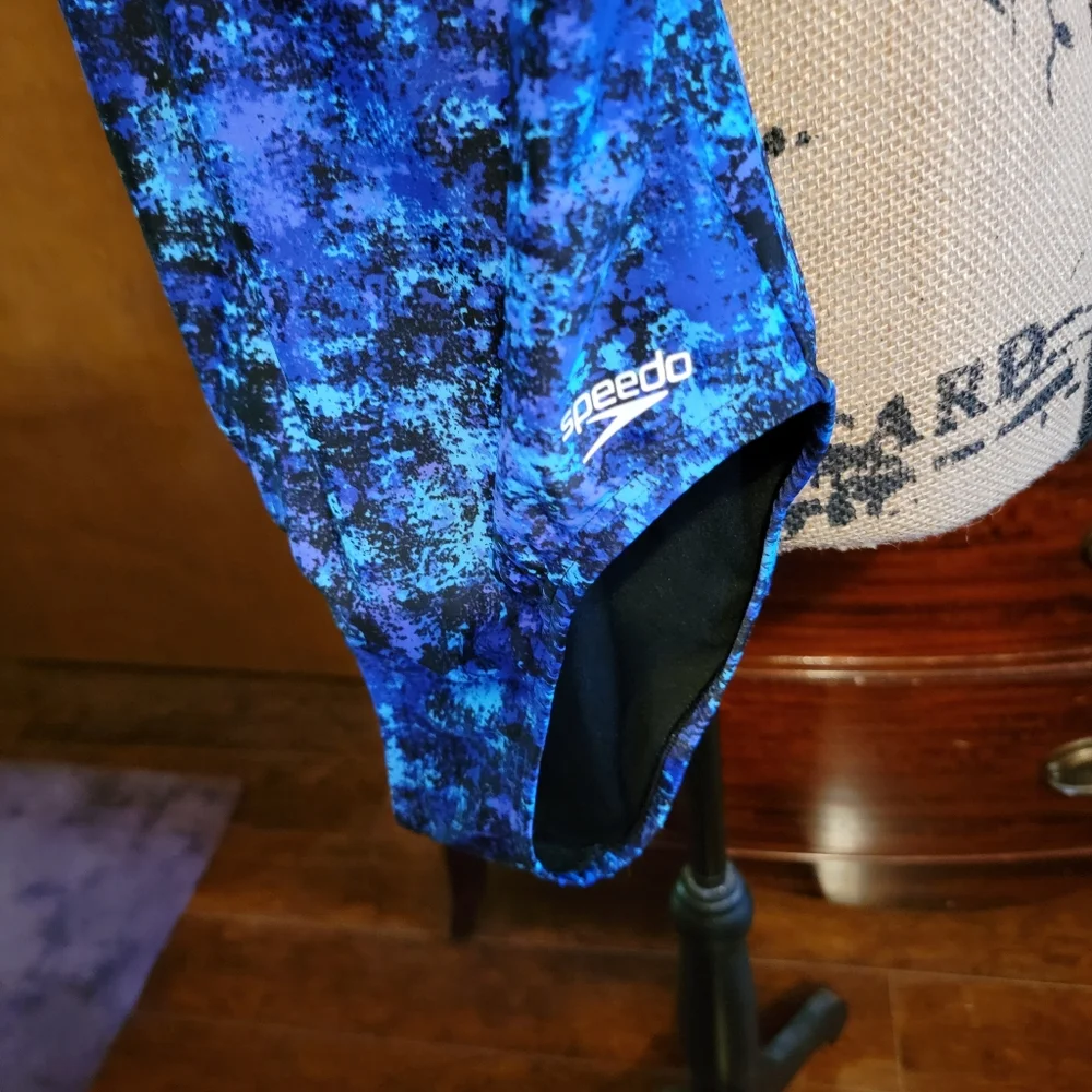Speedo Swimsuit - Picture 3 of 5